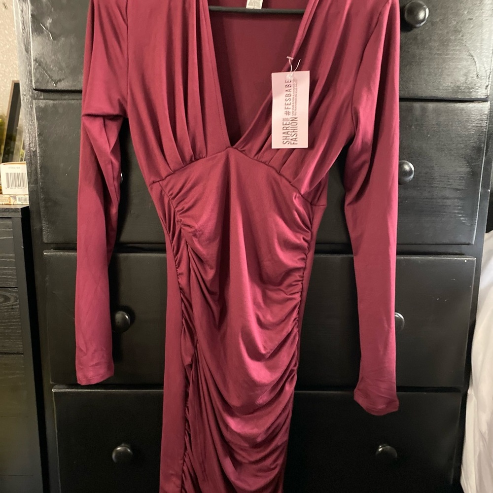 Dress - Picture 5 of 5